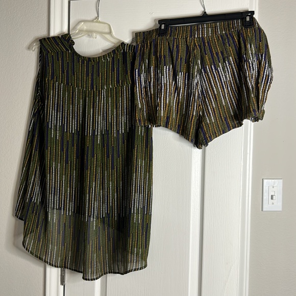 H&M Tribal Matching Set - Picture 6 of 11